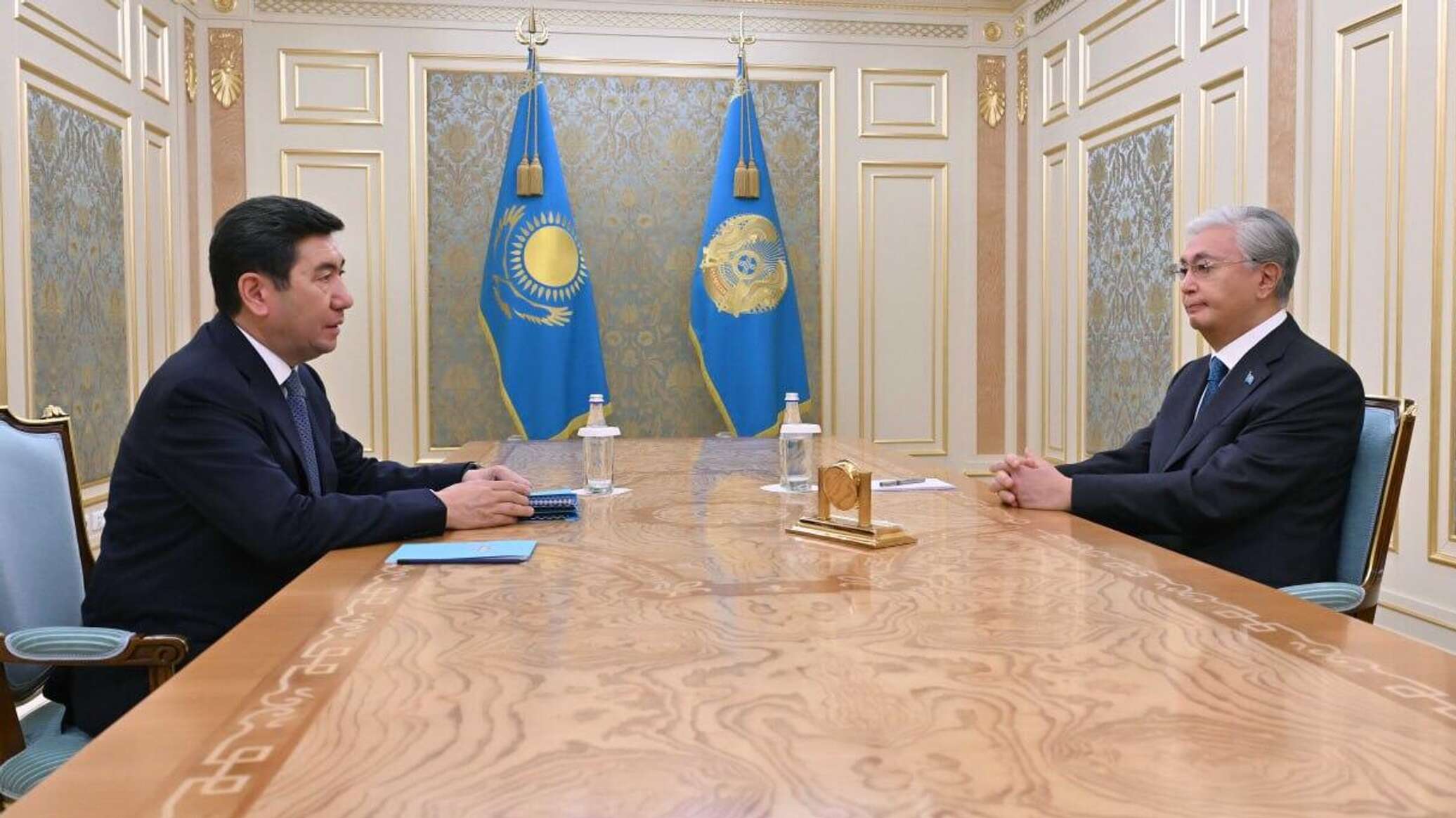 AMANAT «Әділет» партиясына қосылды: Тоқаев Қошановқа алғыс білдірді