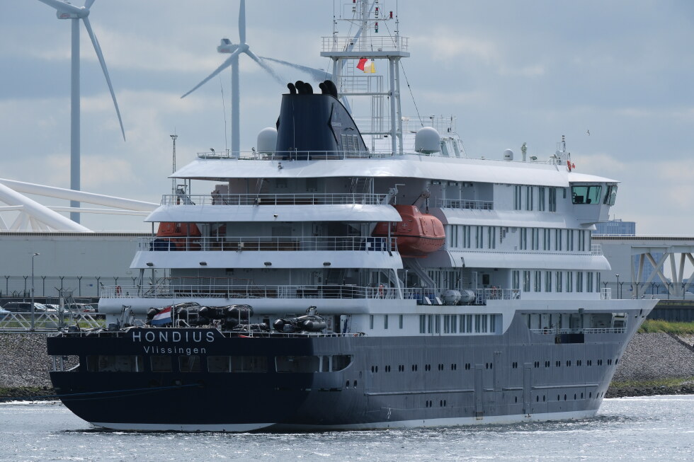 US spends $750K to evacuate American from hantavirus cruise ship remote island