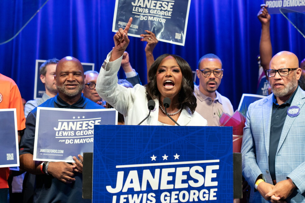 Democratic Socialists Win Mayoral Races Across US as Anti-Trump Sentiment Grows