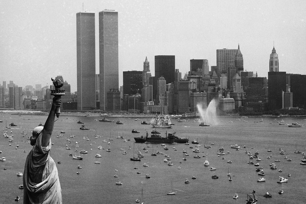 200-летие США: фейерверки, Поезд Свободы и Фарра