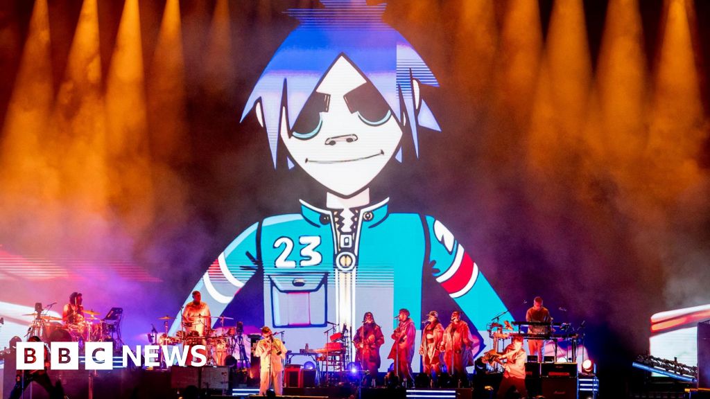 Gorillaz тобының алғашқы стадиондық концерті: «Атмосфера керемет»