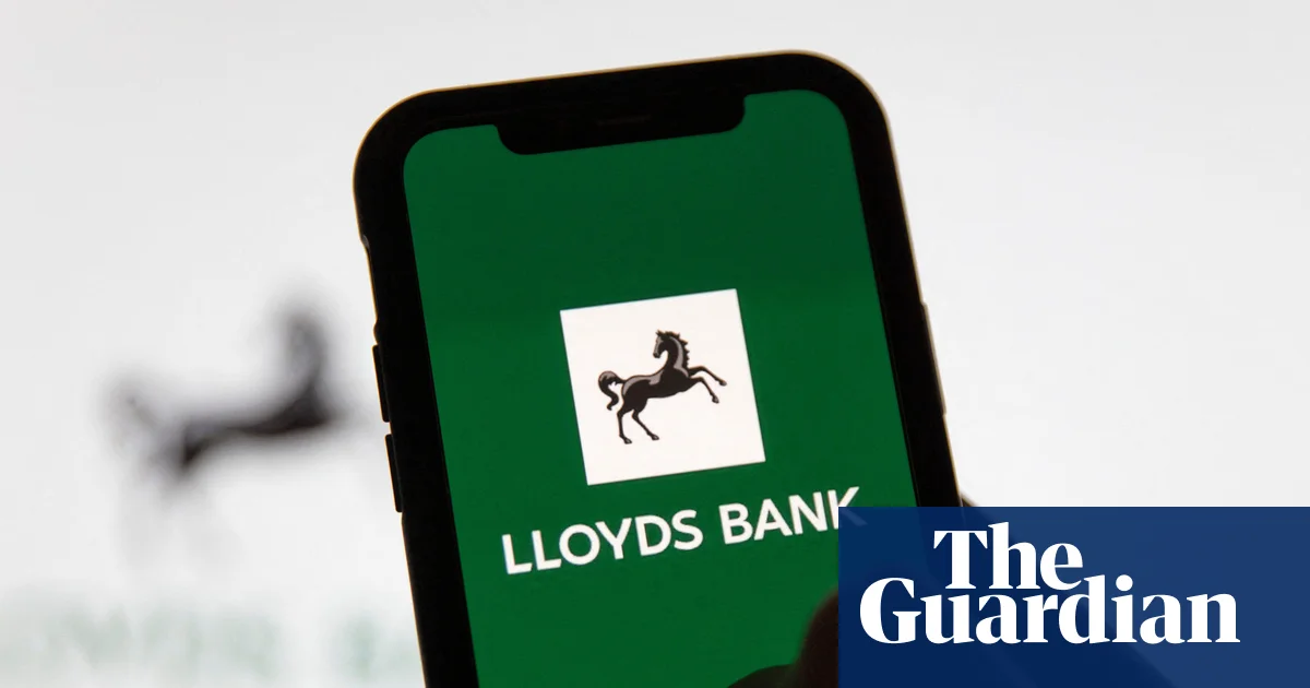 Lloyds Banking Group AI үшін 300 техникалық маманды жұмысқа алады