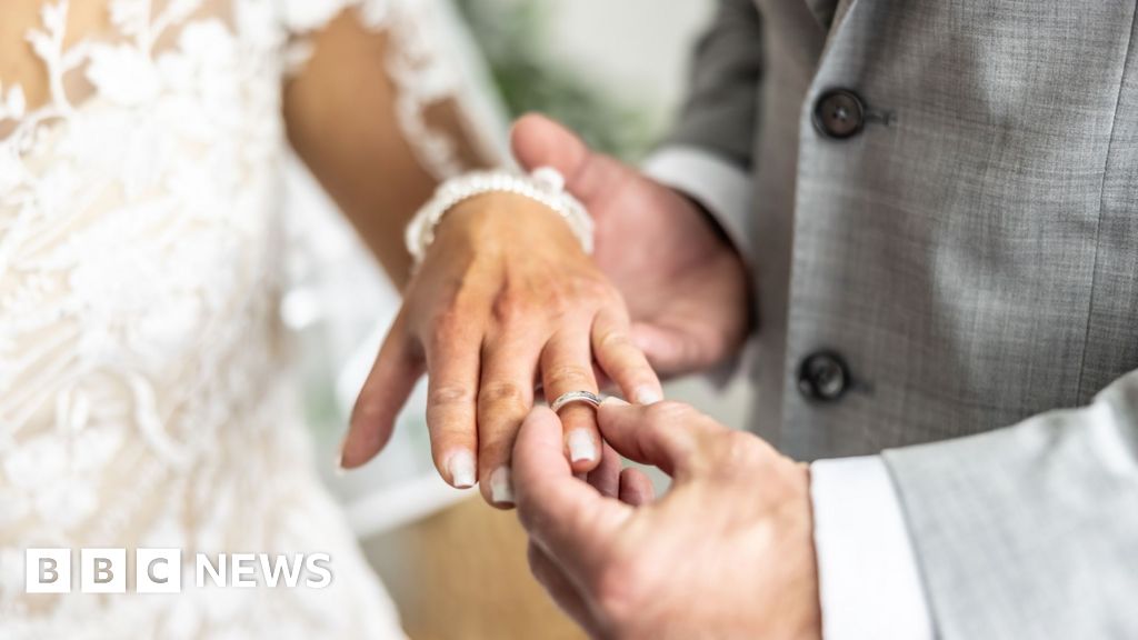 Married at First Sight Australia allegations 'disturbing' — watchdog