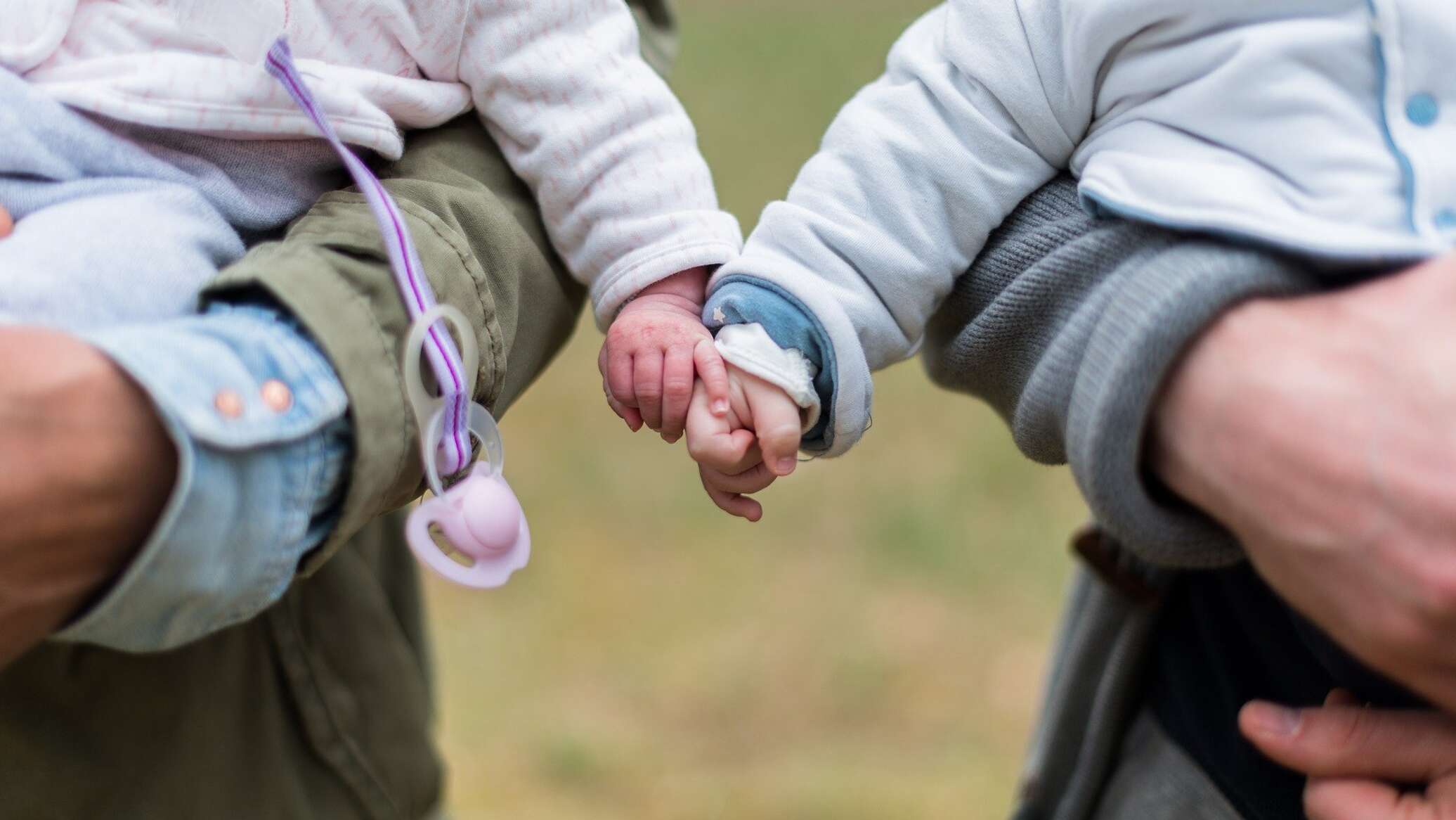 В Казахстане за четыре месяца родились около 2 тысяч близнецов и более 50 троен