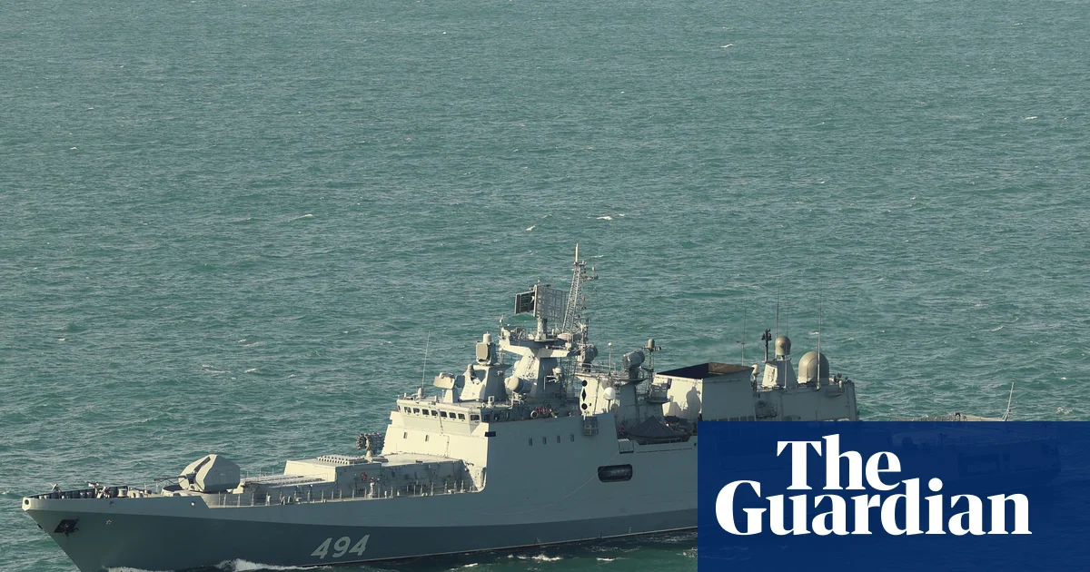 Russia warship fires warning shot at British couple