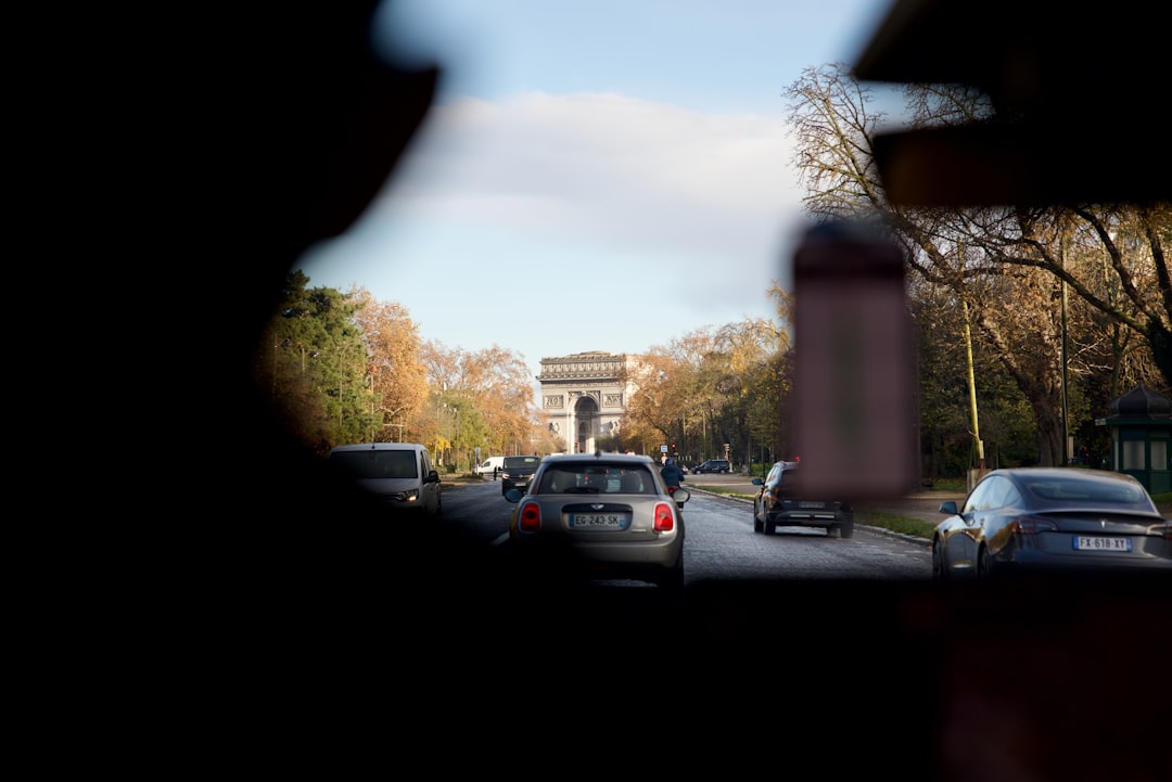 Arc de triomphe viewed through a car window