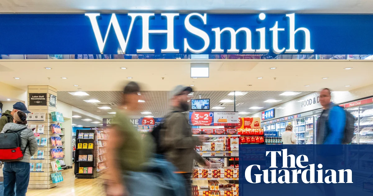 WH Smith предупреждает о снижении прибыли из-за войны в Иране и привлекает 100 млн фунтов