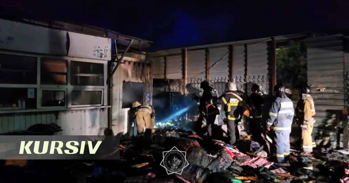 Fire Breaks Out in Stationery Boutique at Aktau Market