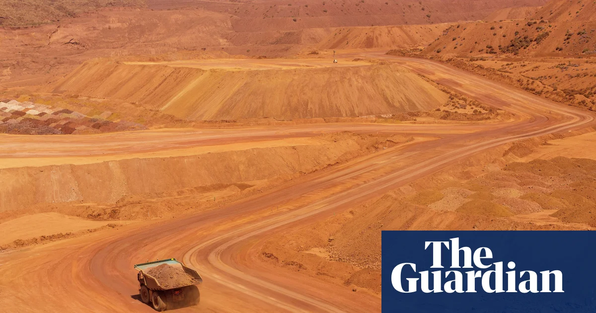 Former BHP economist calls for carbon price to push miners on decarbonisation