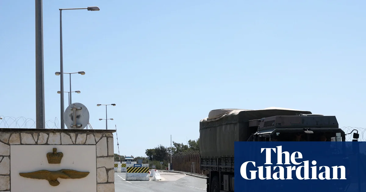 British-Azerbaijani man arrested in Cyprus over alleged spying on UK airbase for Iran