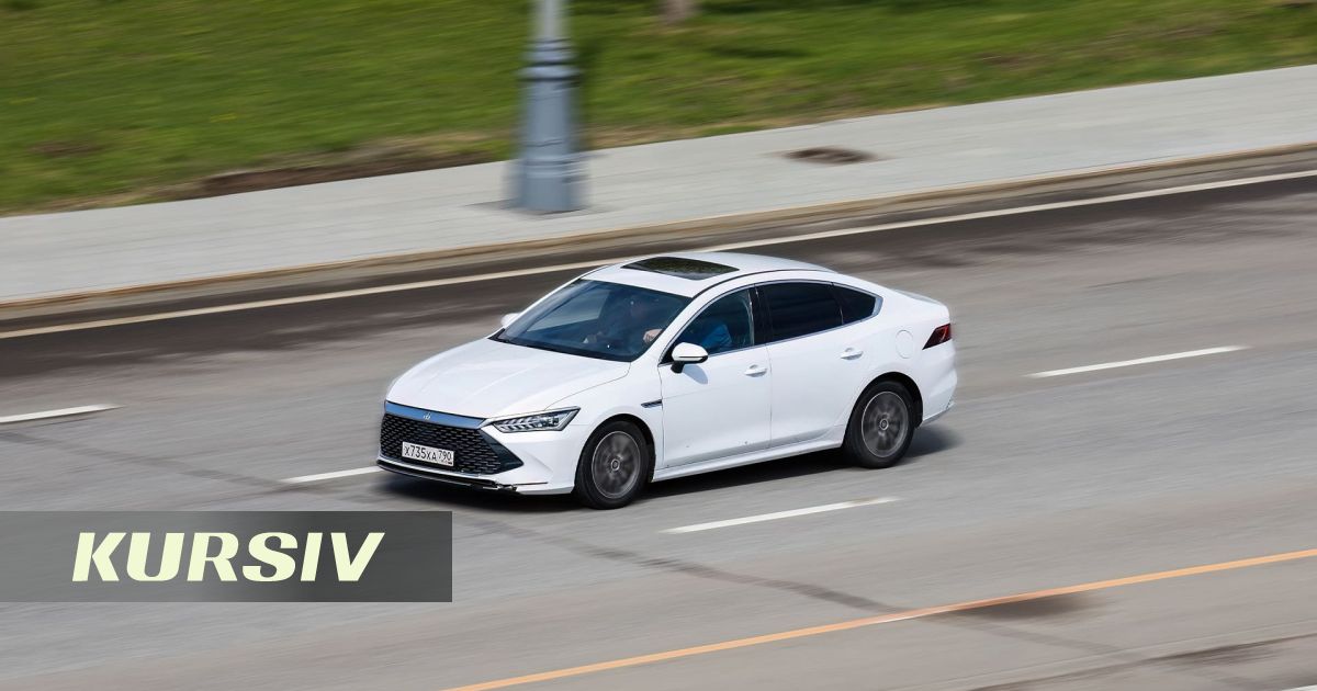 Гибрид BYD Qin Plus DM-i сгорел после массового ДТП в Китае