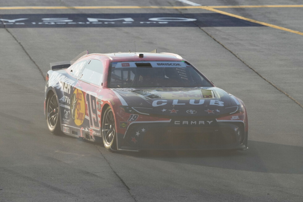 Чейз Бриско выиграл гонку NASCAR в Чикаголенде