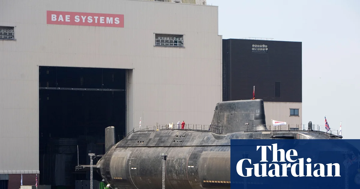 Энди Бернем: обновление Trident в центре оборонных расходов