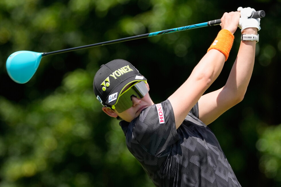 Aki Iwai leads, Nelly Korda struggles in first round at Evian women's major