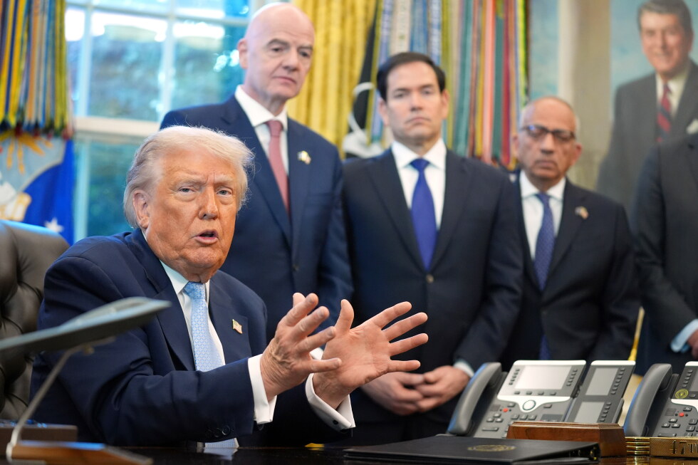 FIFA adviser resigns from White House World Cup panel over Infantino private equity plan