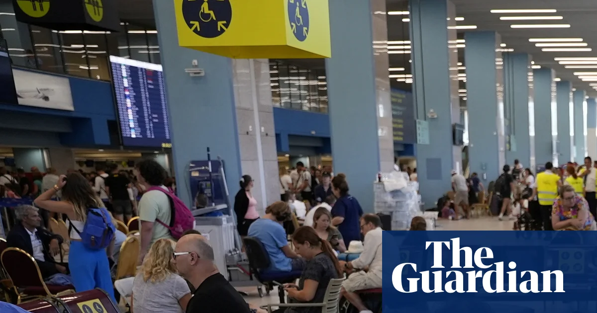 Greek airports boss calls for overhaul of EU's 'unpleasant and dangerous' border checks