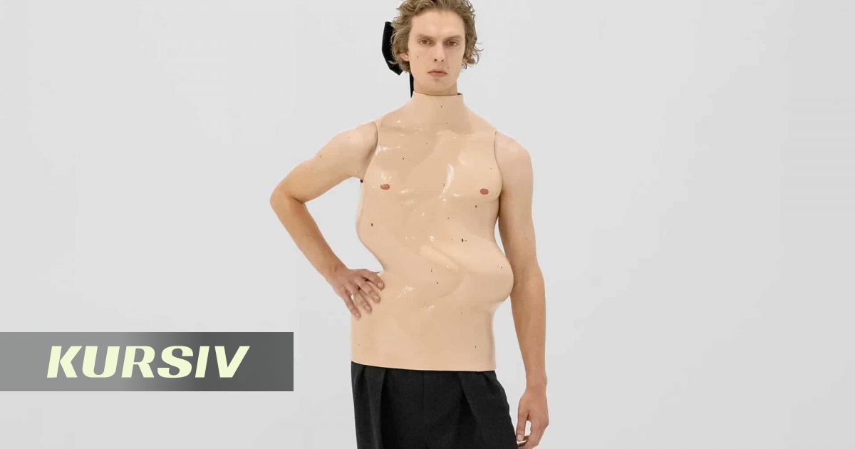 Показ Jean Paul Gaultier шокировал соцсети «сколиозным» корсетом