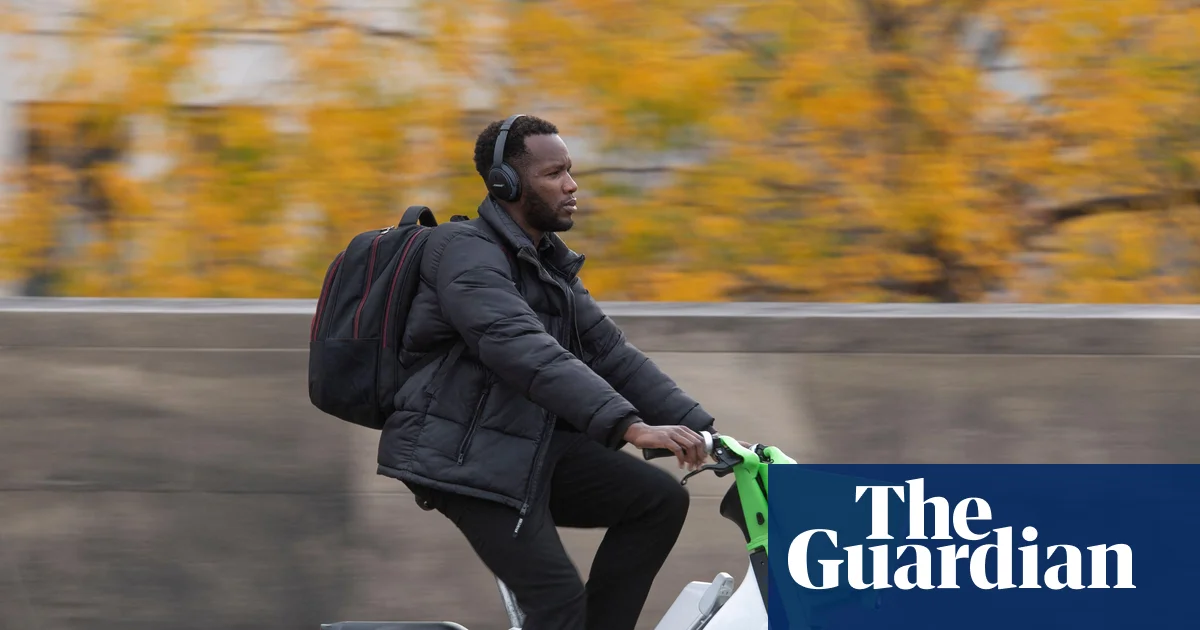 Melbourne council votes to scrap Lime ebikes for failing to meet 'bare minimum standards'