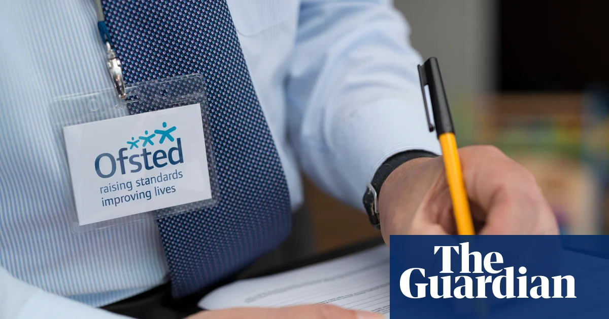 Ofsted отменил «неуклюжее» и «оскорбительное» руководство, связывающее аутизм и экстремизм