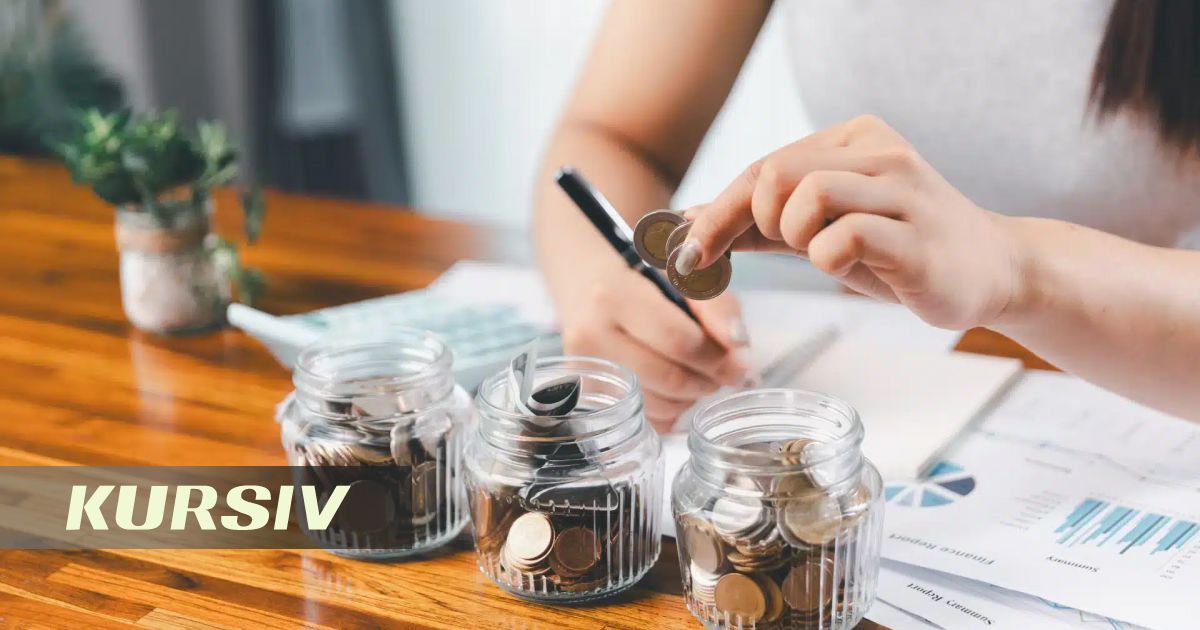 Kazakhstanis sharply increase transfers of pension savings to private companies