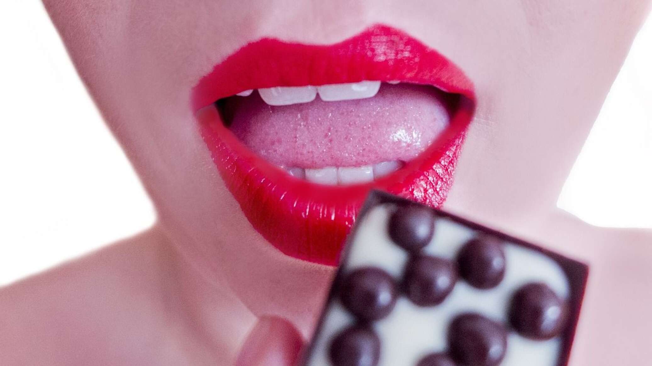 Woman in Kostanay sues after failed lip plastic surgery