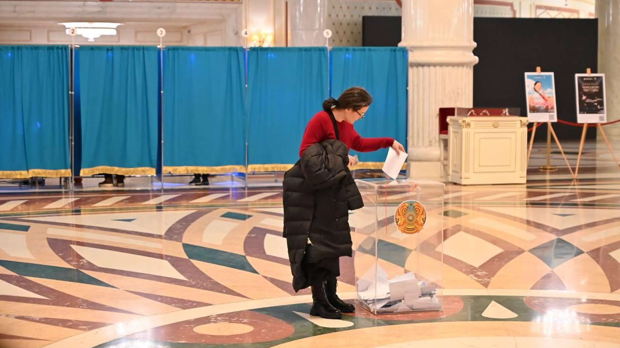 Құрылтай сайлауына қатысатын 7 партия туралы қызықты деректер