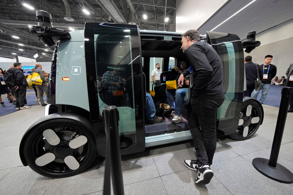 Some robotaxis approved to operate without steering wheels, brake pedal could be next