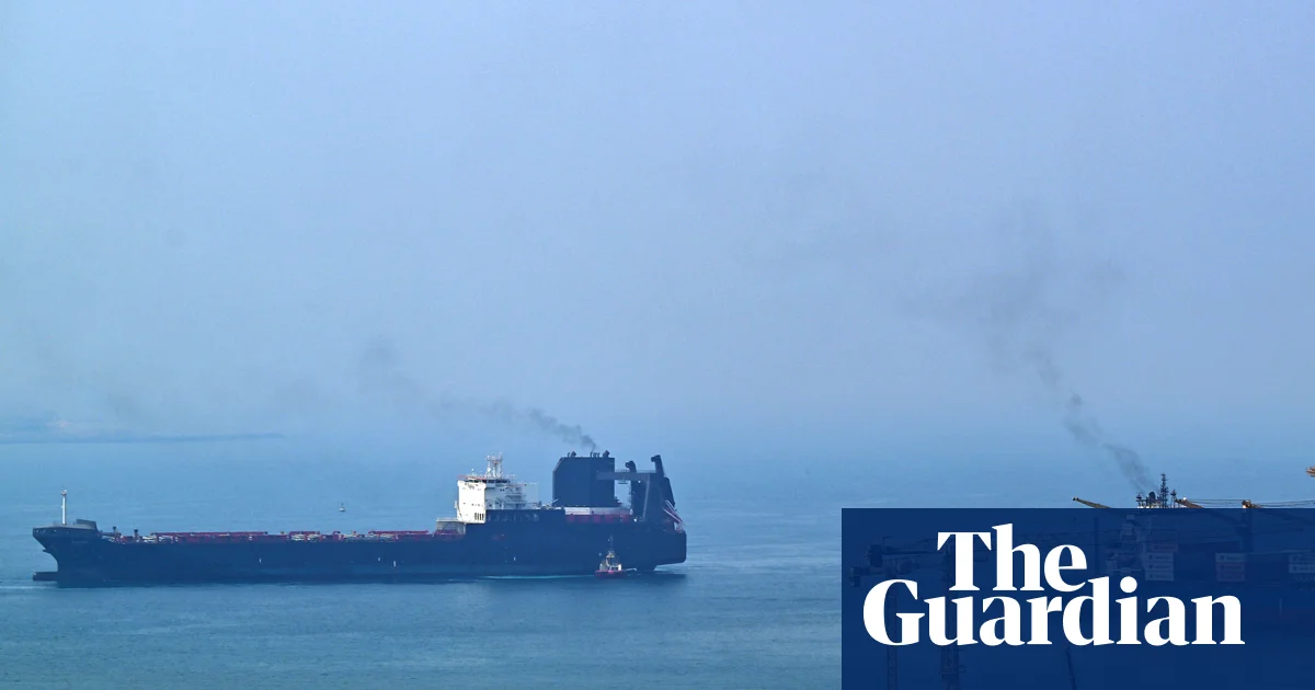 Trump again threatens to strike Iran's power plants amid impasse over Strait of Hormuz