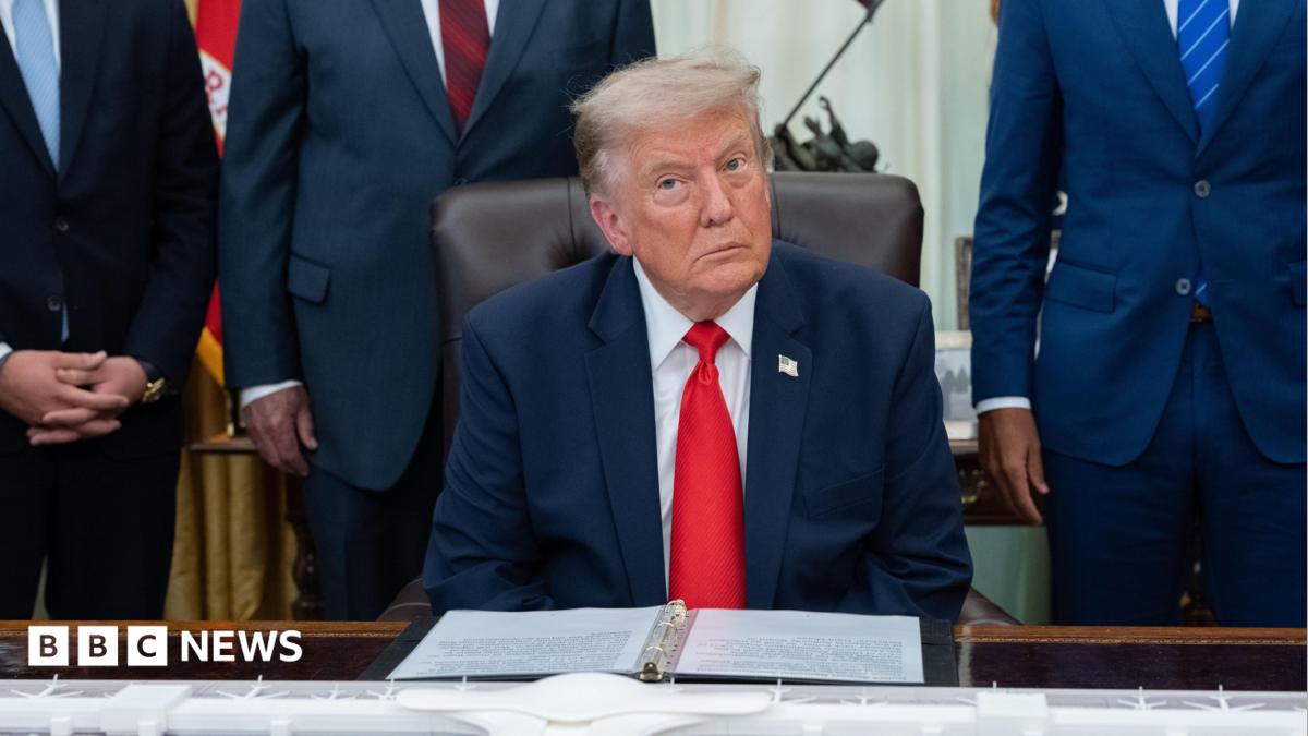 Трамп рассматривает контроль над ИИ после инцидентов со взломом OpenAI