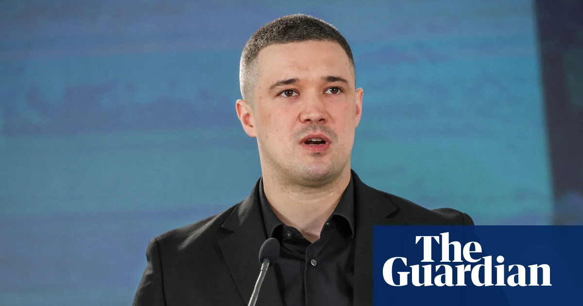 Владимир Зеленский танымал қорғаныс министрін қызметтен босатты