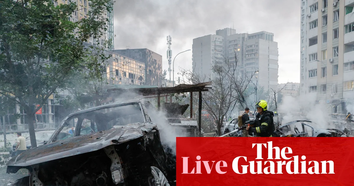 Зеленский призывает НАТО к «сильным решениям» после удара России по Киеву, в результате которого погибли 11 человек