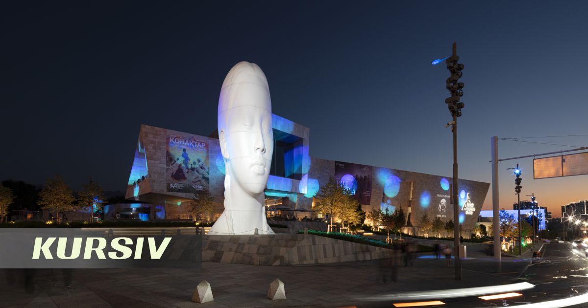 Almaty Honors Artist Yayoi Kusama with Night Light Projection