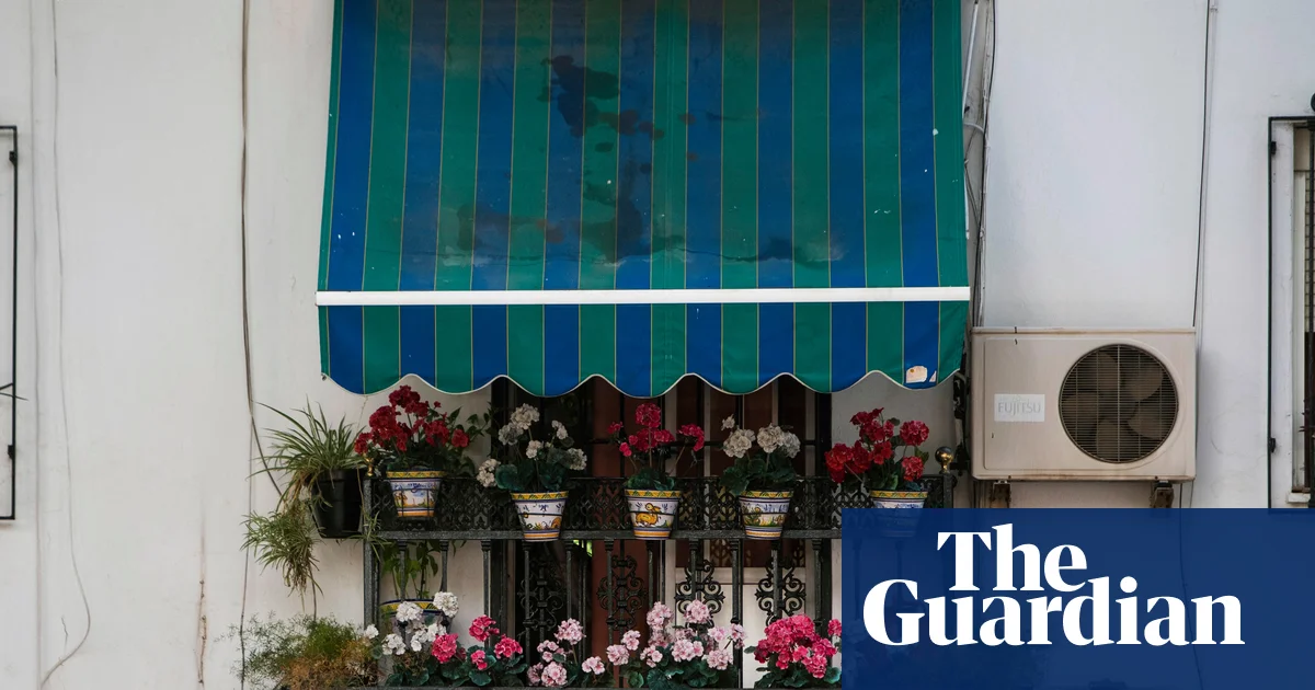 Air conditioning push favored over emissions cuts in five European nations, survey finds