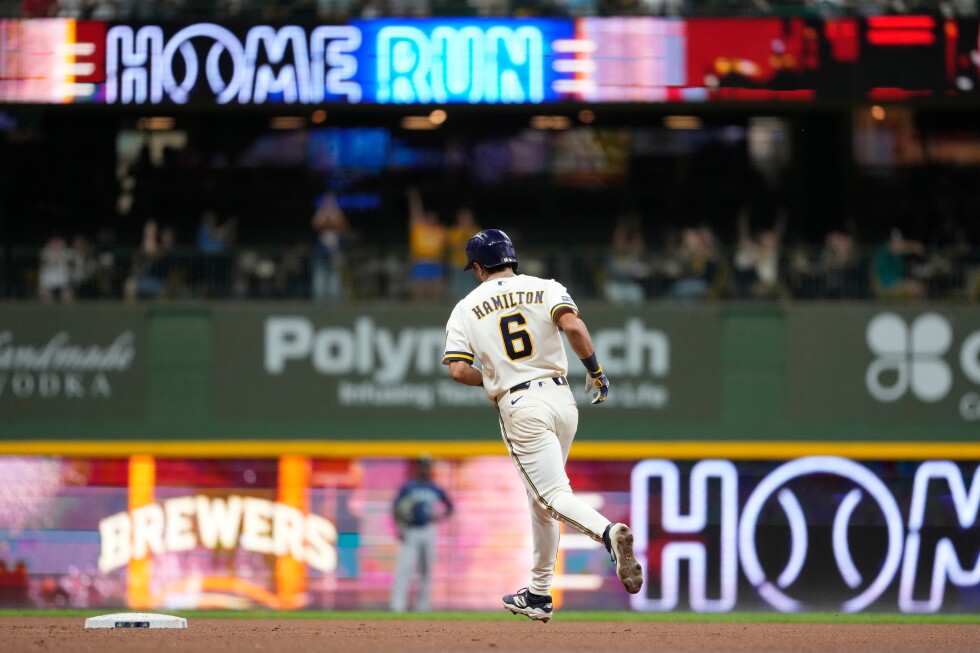 Brewers повторили рекорд современной эры по самому крупному сухому поражению, разгромив Mariners со счетом 22:0