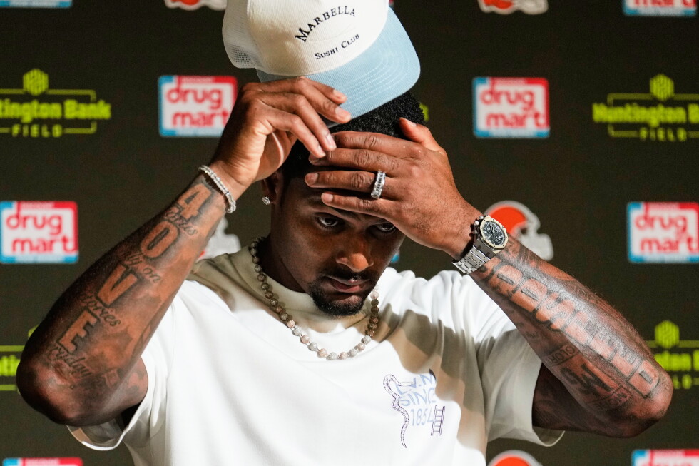 Deshaun Watson calls Browns fans' booing 'disrespectful' and 'personal'