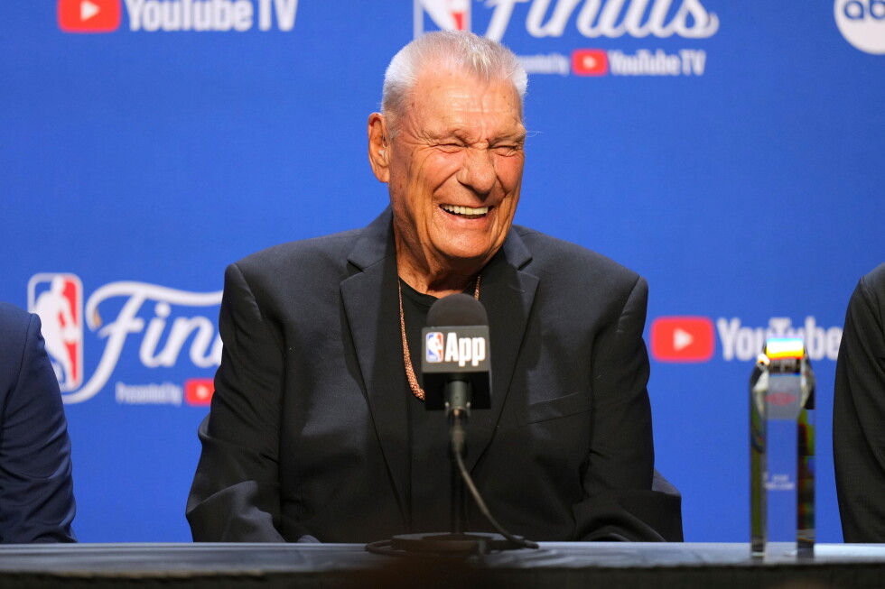 Дон Нельсон 86 жасында қайтыс болды: NBA тарихындағы екінші көп жеңіске жеткен бапкер