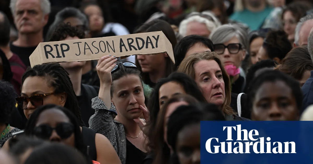 Tens of thousands honor Jason Arday at Trafalgar Square vigil