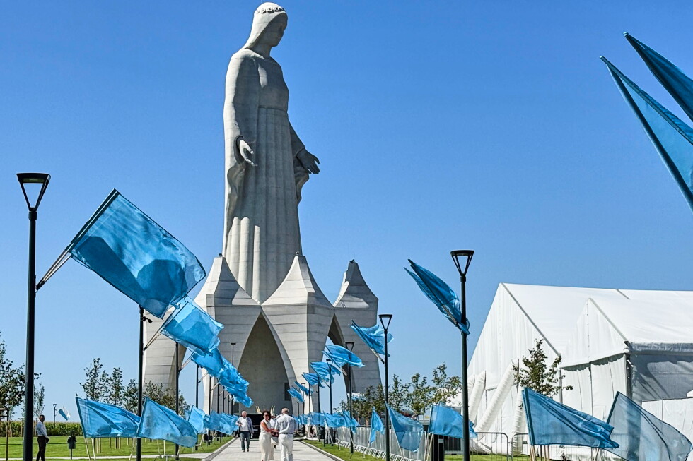 Europe's tallest statue of Virgin Mary unveiled in Poland