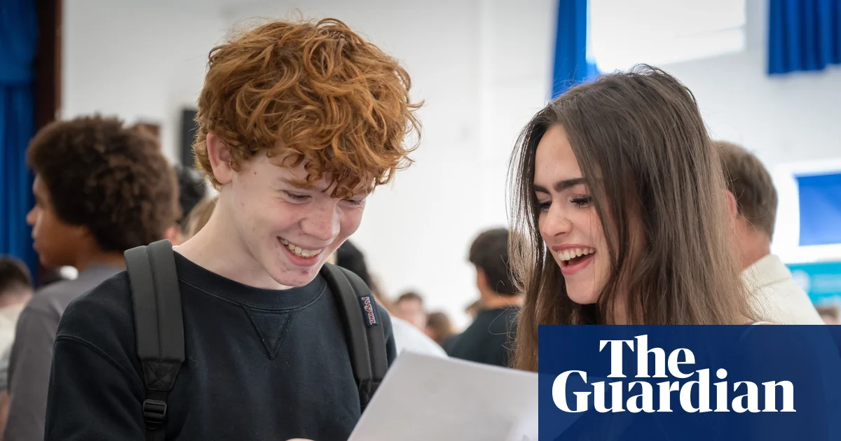 GCSE-ден өтпеген жастарға қайта тапсыру жоспары сынға ұшырады