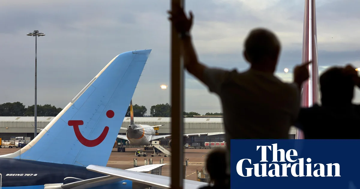 Iran war and high living costs fueling last-minute holiday bookings, Tui says