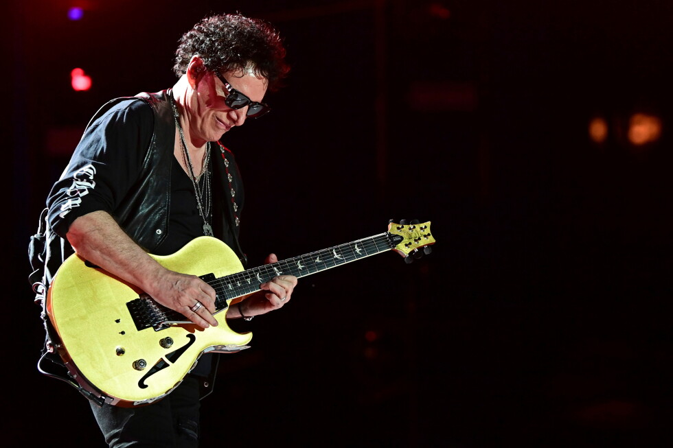 Journey prepares for final leg of farewell tour