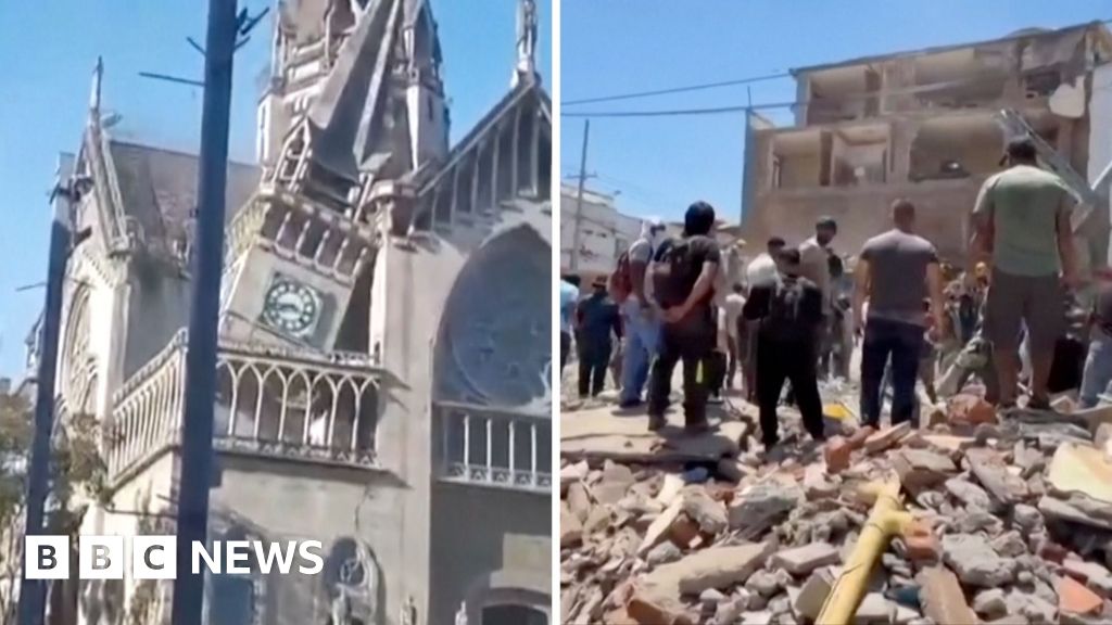 Powerful earthquake in Colombia kills 111