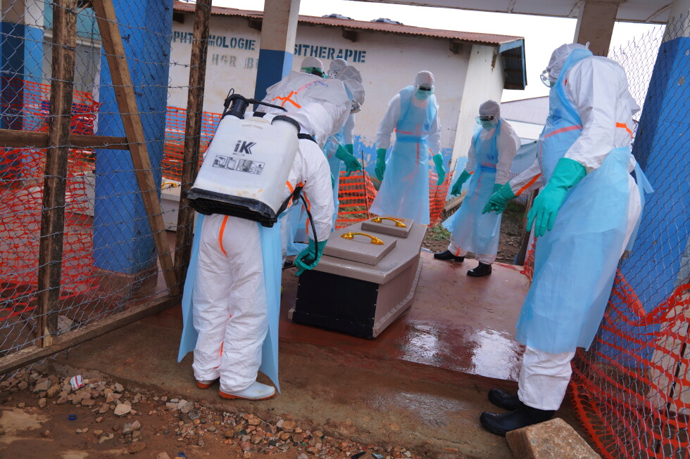 Congo Ebola health workers protest unpaid wages at epicenter