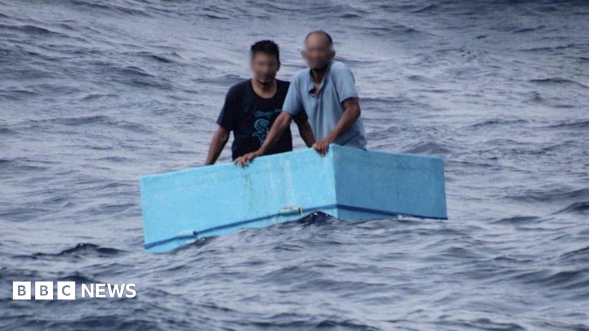 Mexican fishermen rescued after five days adrift in cool box