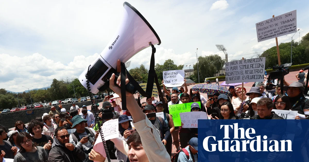 Mexico's top university orders 58,000 students to resit entrance exam after suspected cheating