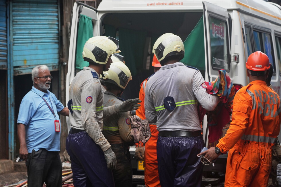 Mumbai landslide kills 6 as monsoon rains lash India