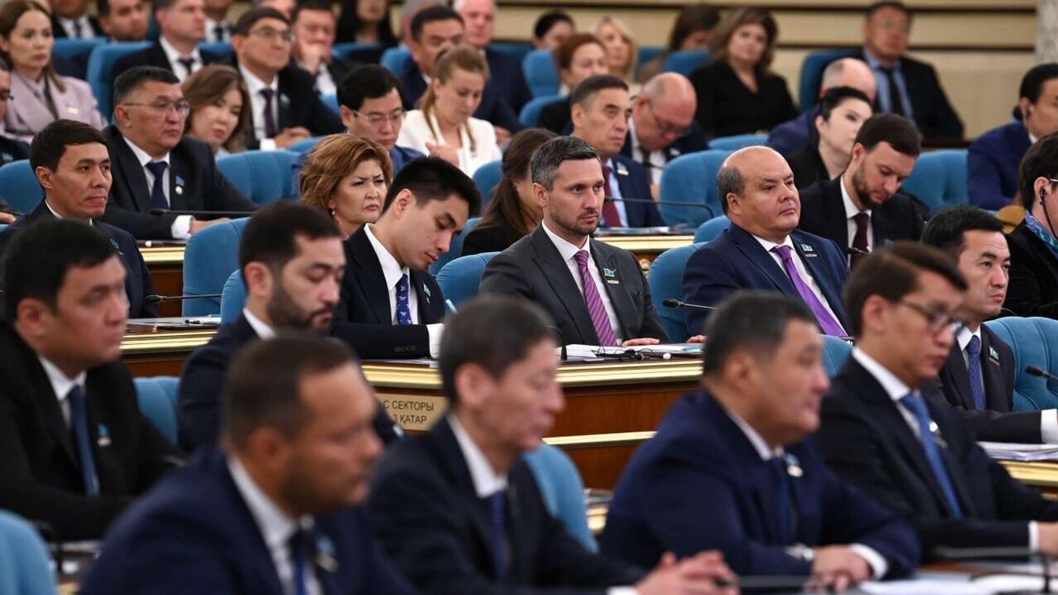 Kurultai deputies take oath