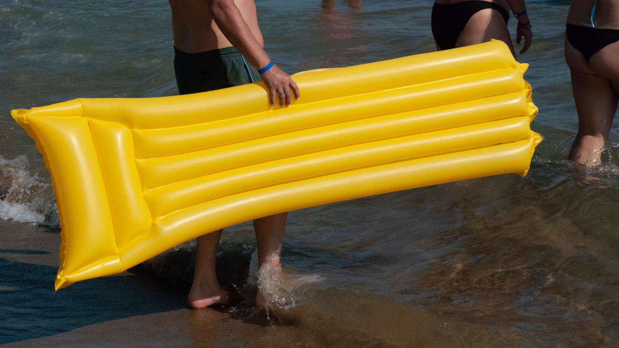 Russians rescued from rubber boat in North Kazakhstan