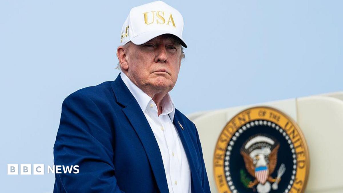 Трамп Иранға көмектесетін елдерге экономикалық қауіп төндірді