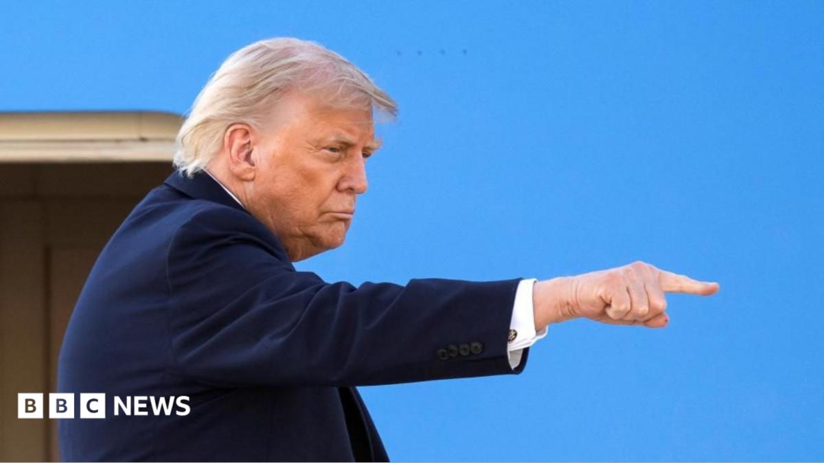 Секретная смена самолета Трампа раскрывает личный характер иранской войны